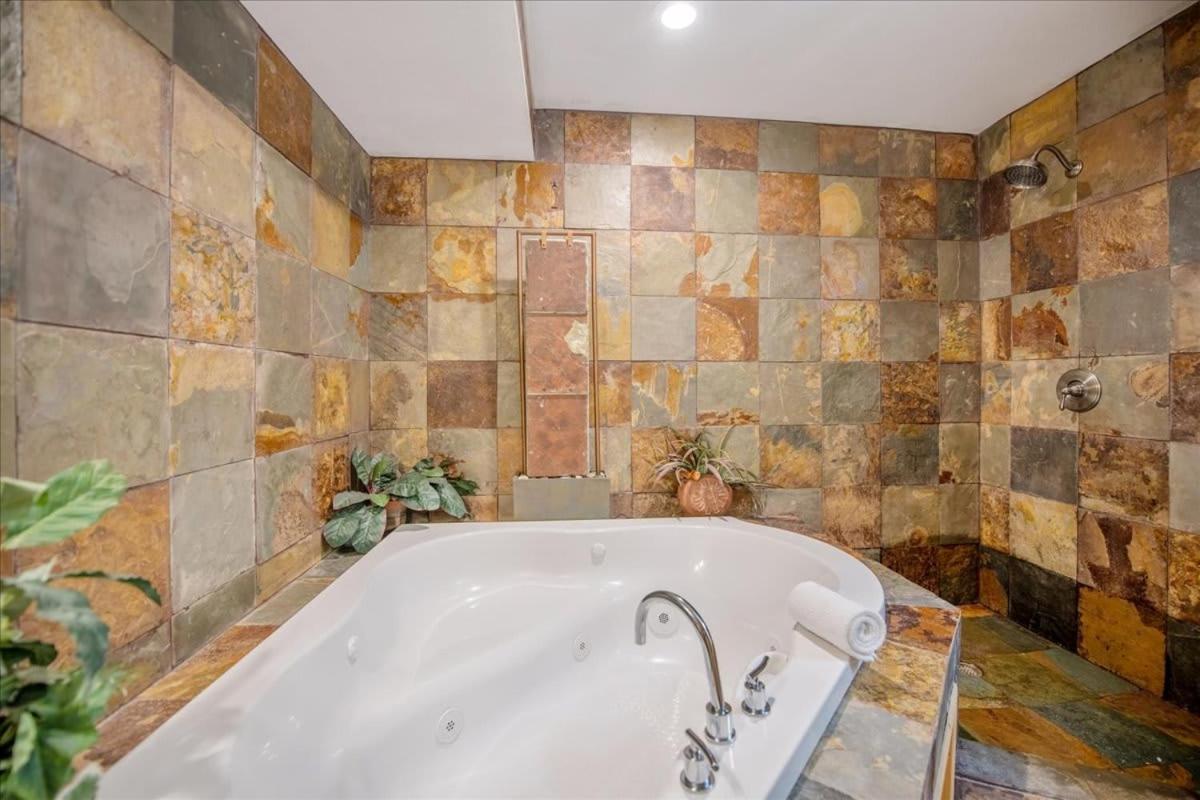 Waterfront Mountain Cabin With Hot Tub Βίλα Blue Ridge Εξωτερικό φωτογραφία