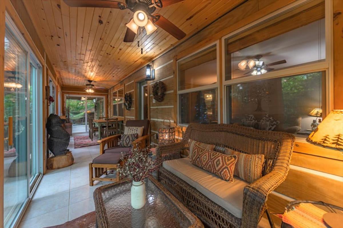 Waterfront Mountain Cabin With Hot Tub Βίλα Blue Ridge Εξωτερικό φωτογραφία