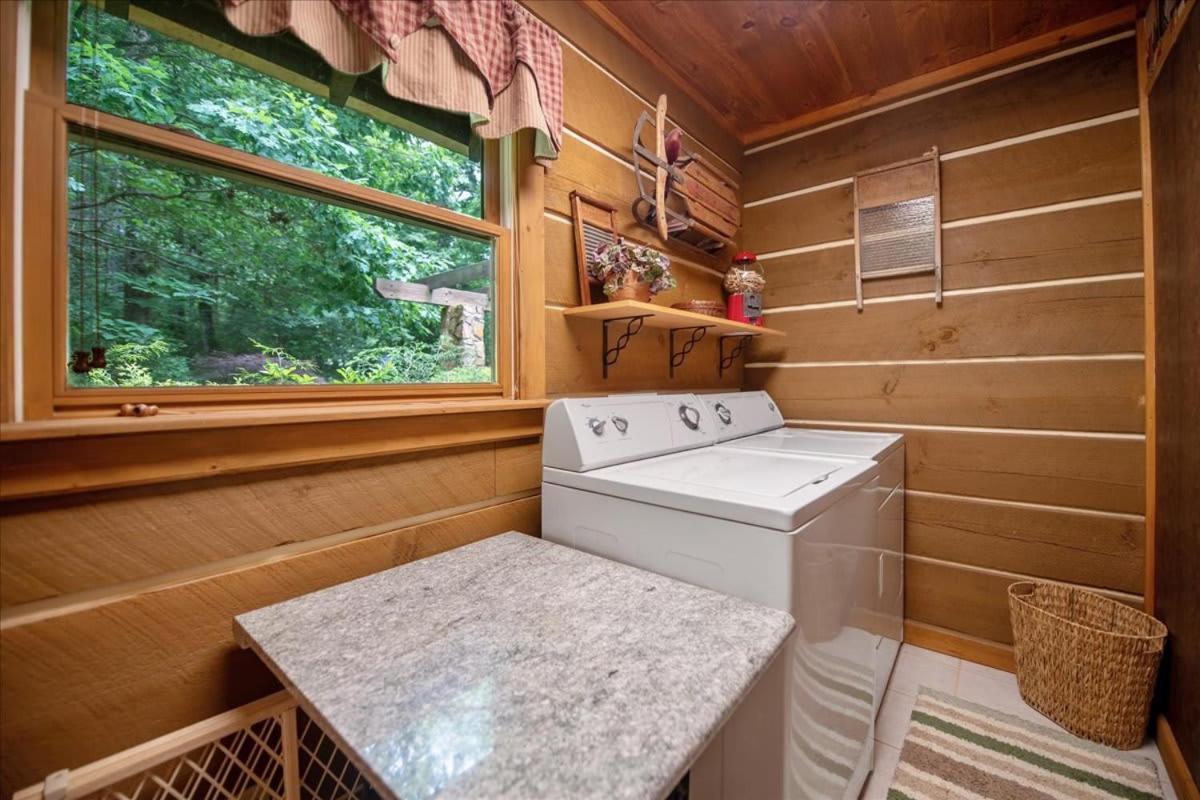 Waterfront Mountain Cabin With Hot Tub Βίλα Blue Ridge Εξωτερικό φωτογραφία