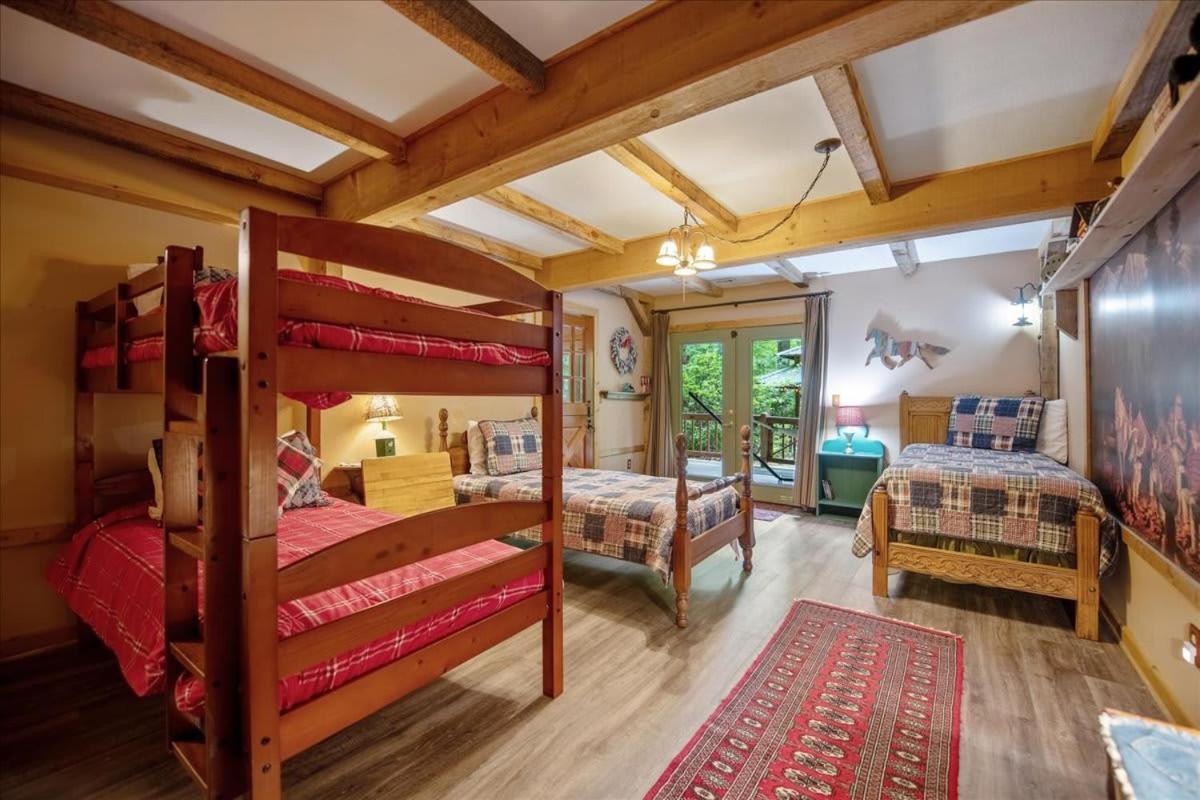 Waterfront Mountain Cabin With Hot Tub Βίλα Blue Ridge Εξωτερικό φωτογραφία